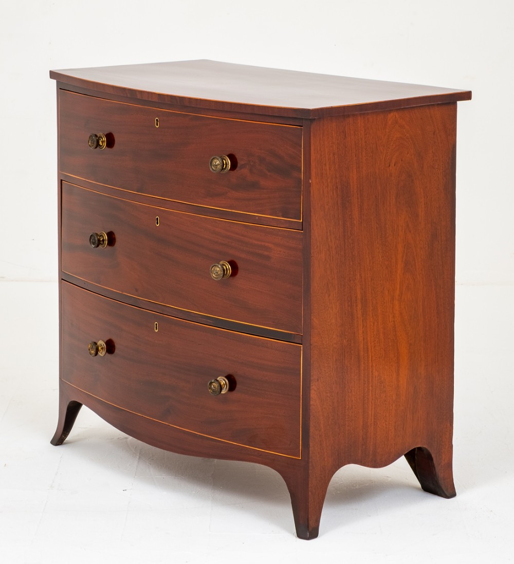Regency 3 Drawer Mahogany Bow Chest