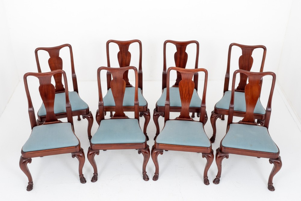 Set of 8 Queen Anne Style Dining Chairs