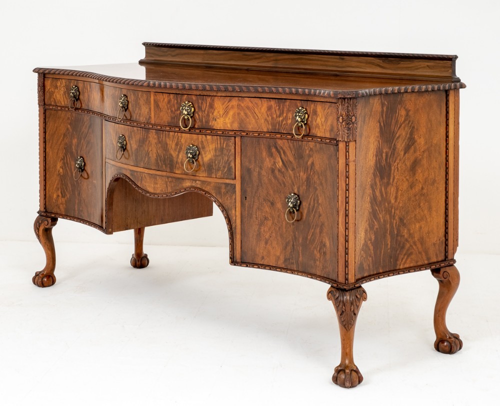 Stunning Mahogany Chippendale Style Sideboard