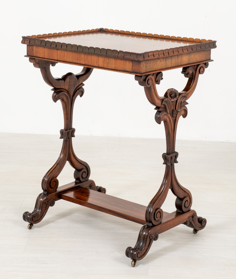 Pretty Victorian Rosewood Occasional Table