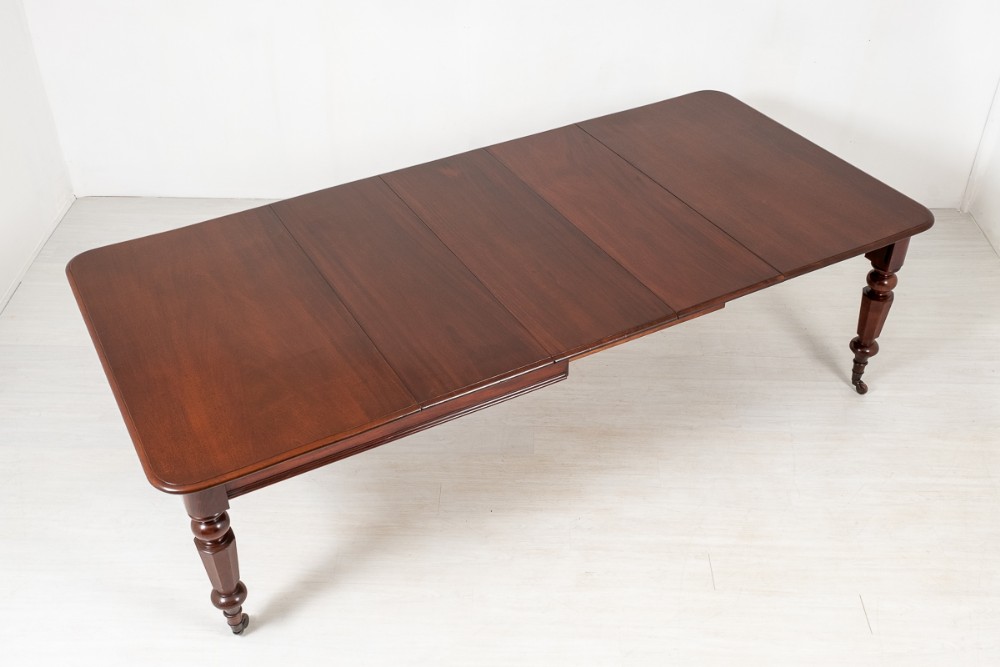 William IV Mahogany Extending Dining Table