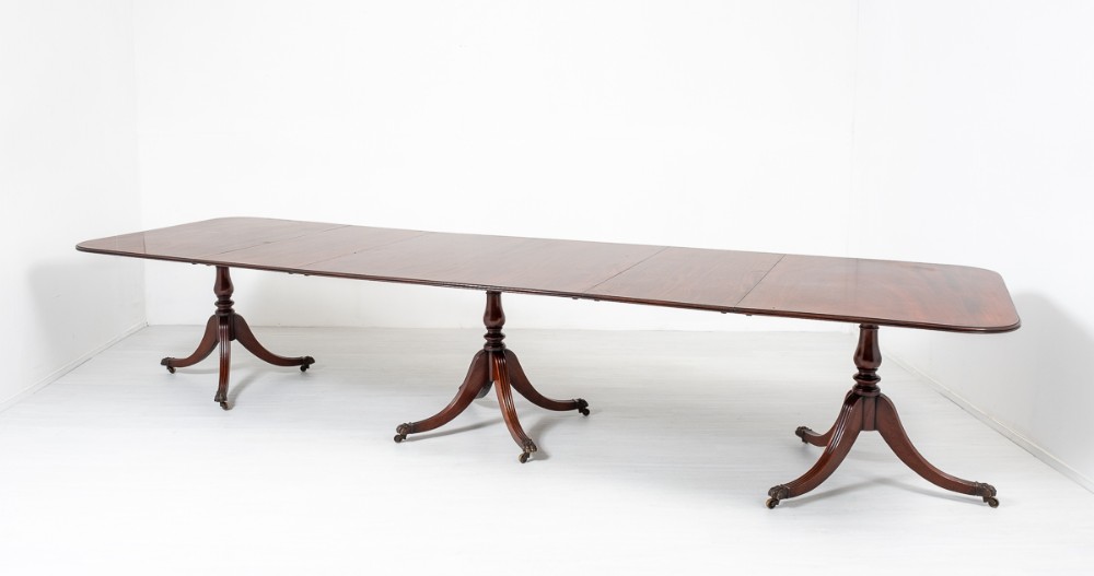 Good Quality Mahogany Regency Style Dining Table