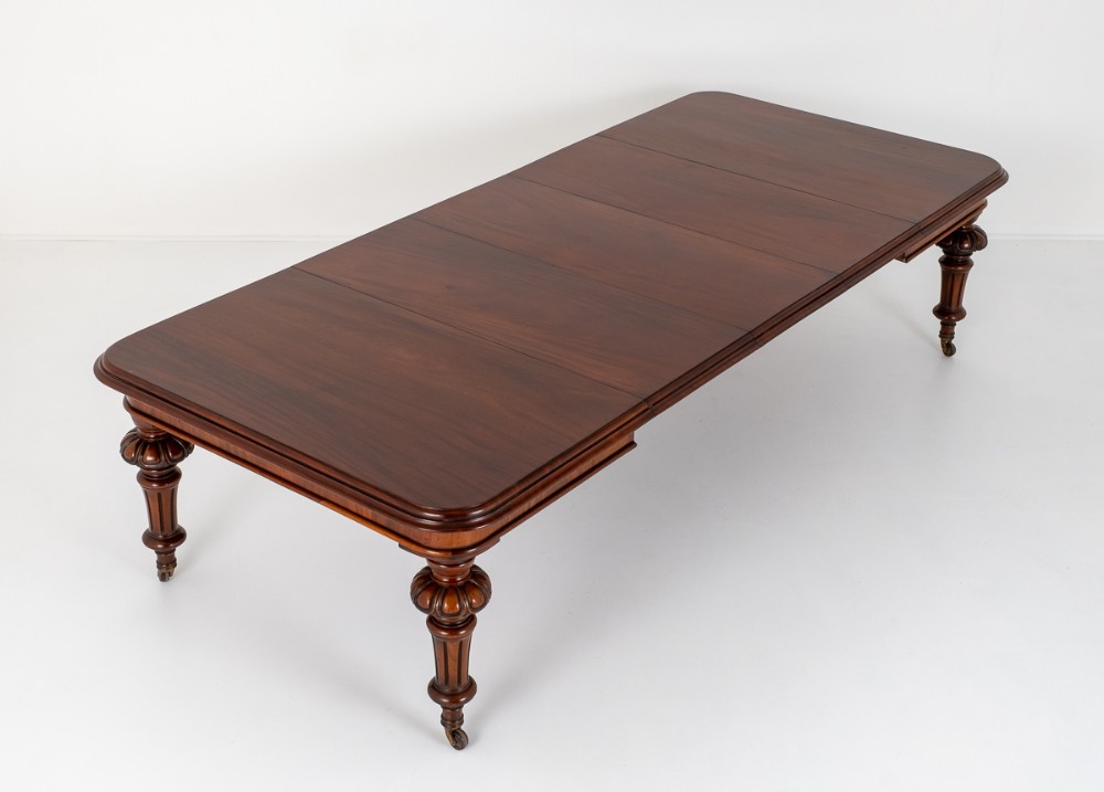 Victorian Mahogany 3 Leaf Extending Dining Table