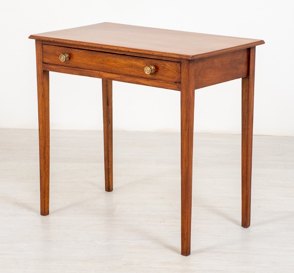 A Regency Mahogany Side table
