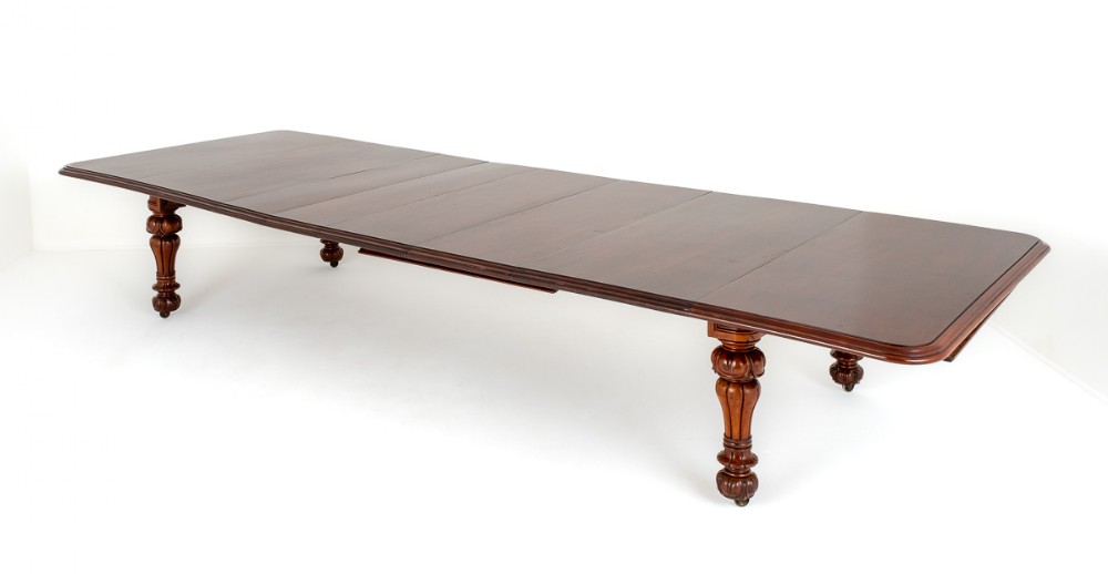 Good Quality Victorian Mahogany Extending Dining Table