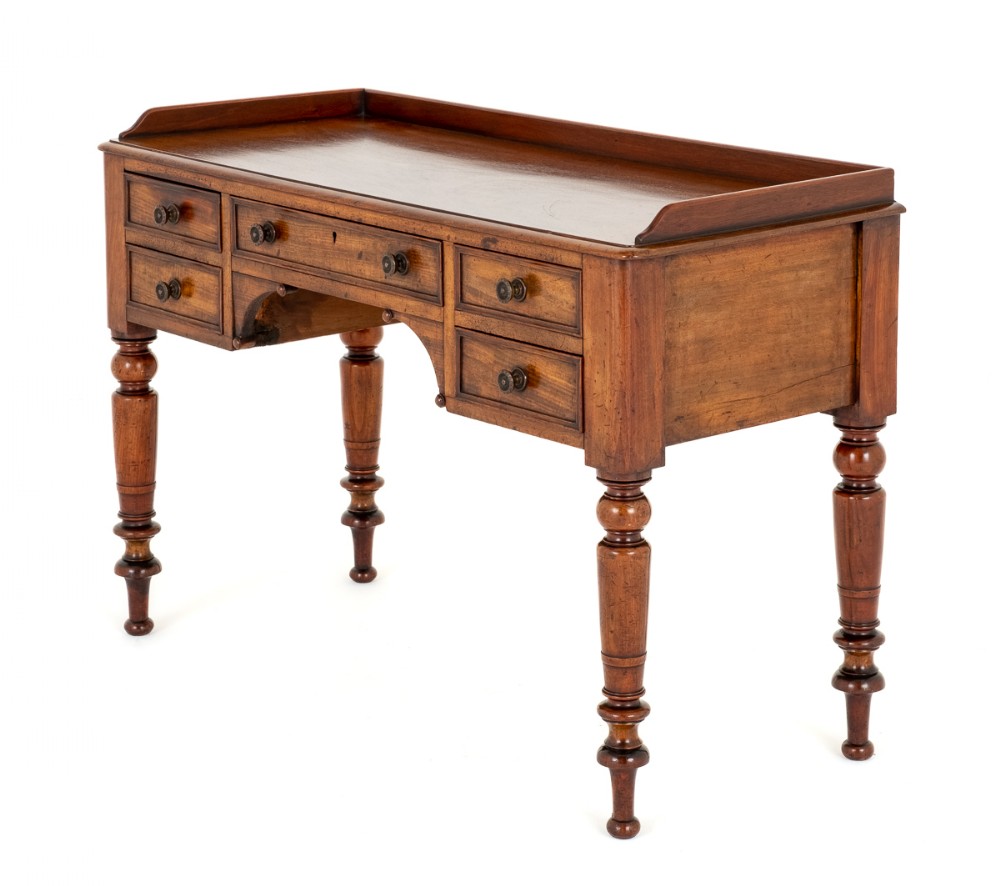 Victorian Mahogany 5 Drawer Desk