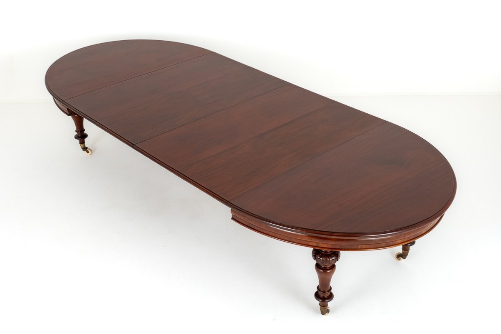 Good Quality Irish Mahogany Extending Dining Table