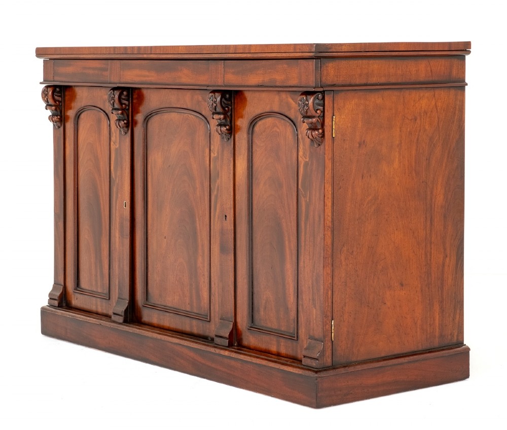 William IV mahogany 3 door side cabinet