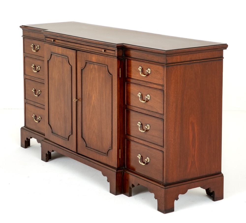 Good Quality Mahogany Breakfront Sideboard