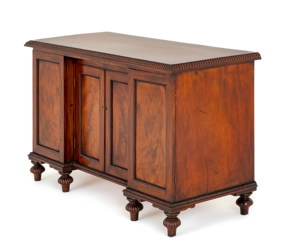 William IV Mahogany 4 Door Sideboard