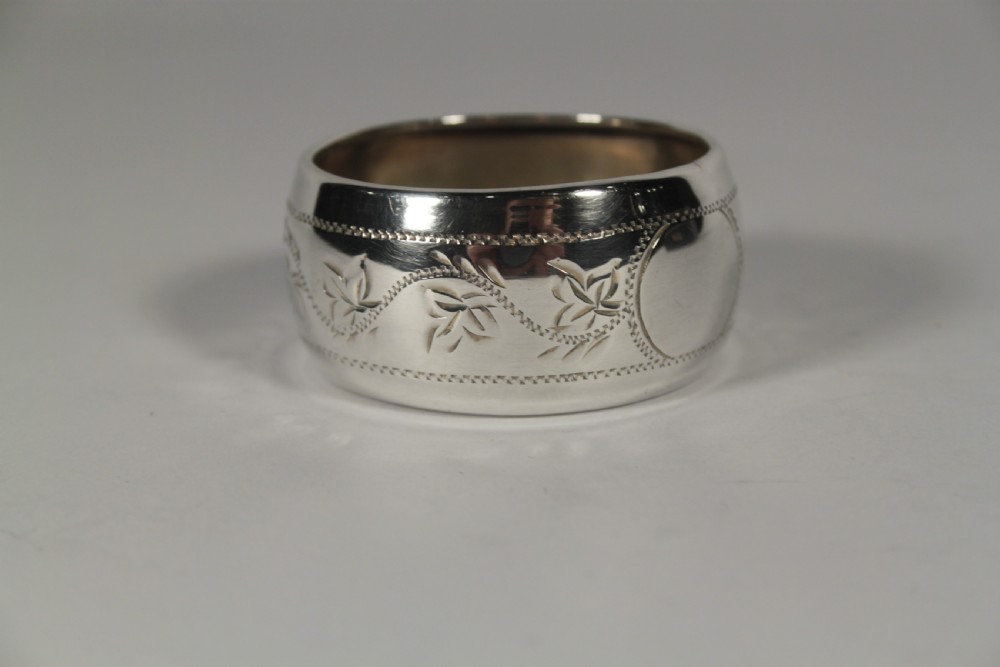 Cased Set of 6 Silver Napkin Rings View II