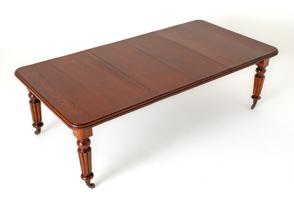 Victorian Mahogany 2 Leaf Extending Dining Table