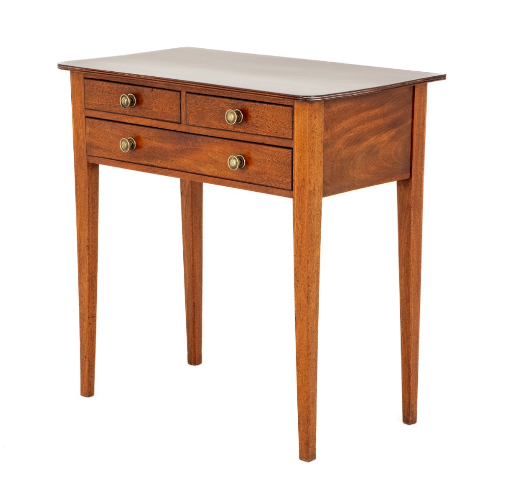 Georgian Mahogany Side Table