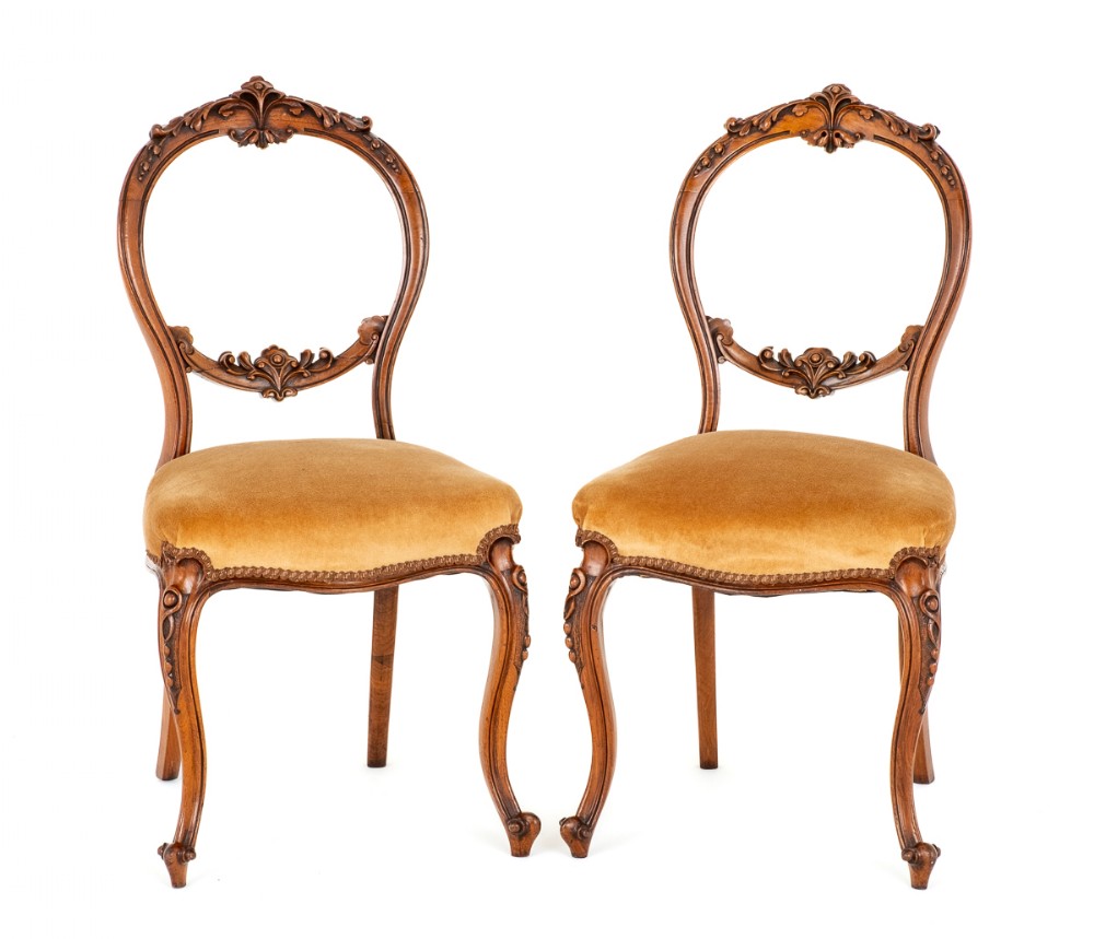 Pretty Pair of Victorian Walnut Side Chairs
