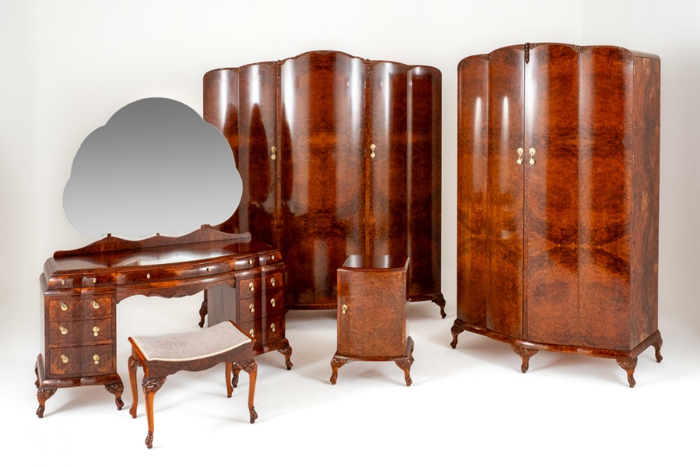 Fantastic Art Deco Burr Walnut Bedroom Suite