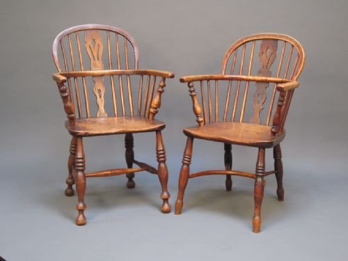 Pair of Matched Elm and Beach Smokers Bow Chairs Windsor