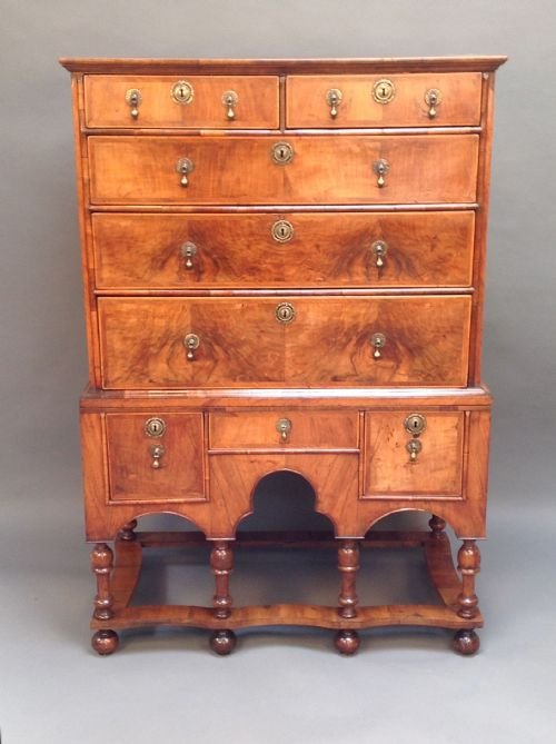 18thc Walnut Chest on Stand (Tallboy Highboy)