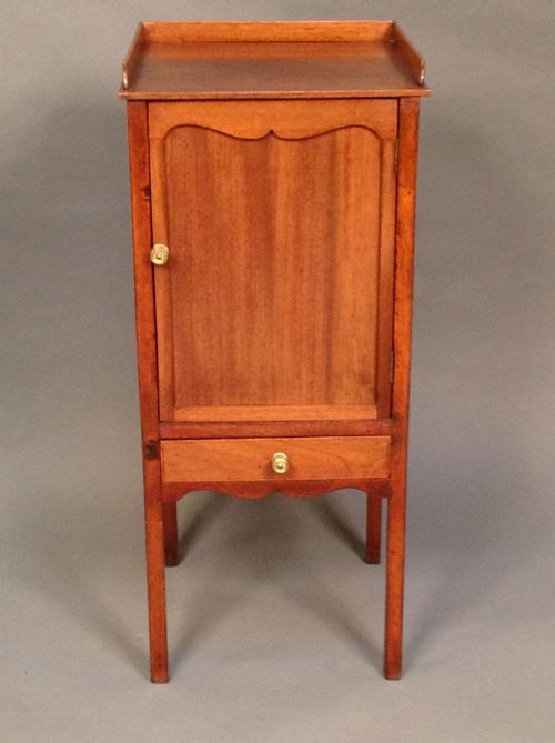 Late 19thc. Mahogany Pot Cupboard/bedside Cupboard