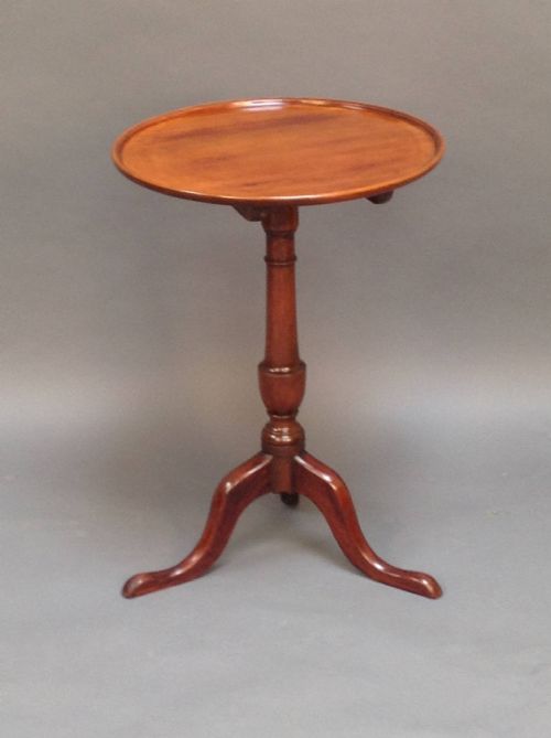 Mid 19thc. Mahogany Tripod Table