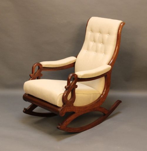 19htc Mahogany Rocking Chair