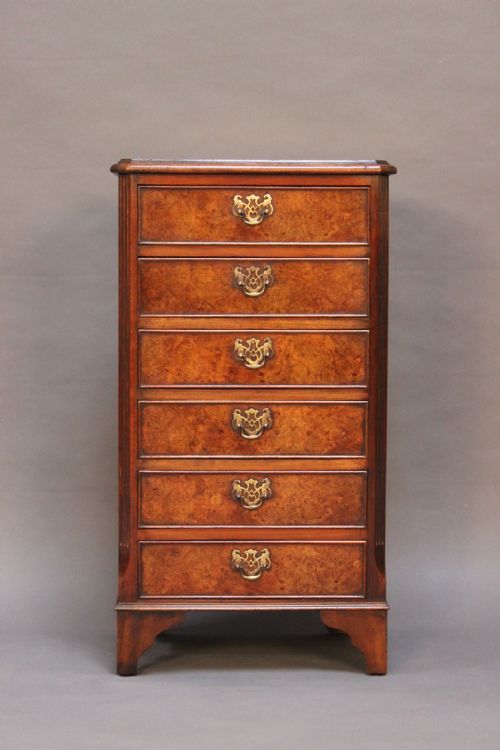 George I Style Burr Walnut Chest of Drawers