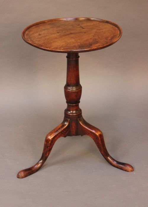 18thc. Walnut Tripod Table with Lovely Colour & Patina.