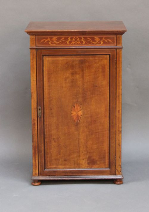 Late 19thc. Mahogany Bedside Cabinet/
pot Cupboard