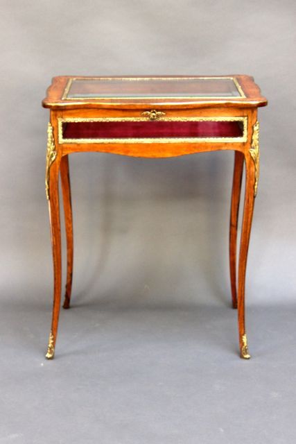 19thc. Rosewood & Boxwood Inlaid 
Bijouterie Table