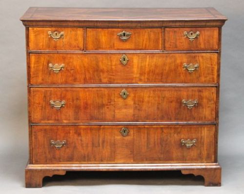 18thc Walnut Chest of Drawers