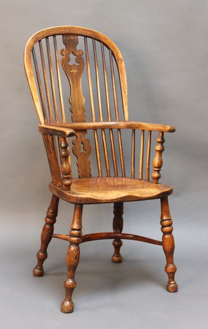 Early 19thc Elm and Ash Windsor Chair