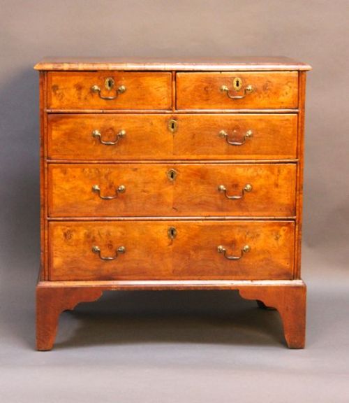 18thc Walnut Chest of Drawers