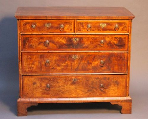 18thc. Walnut Chest of Drawers