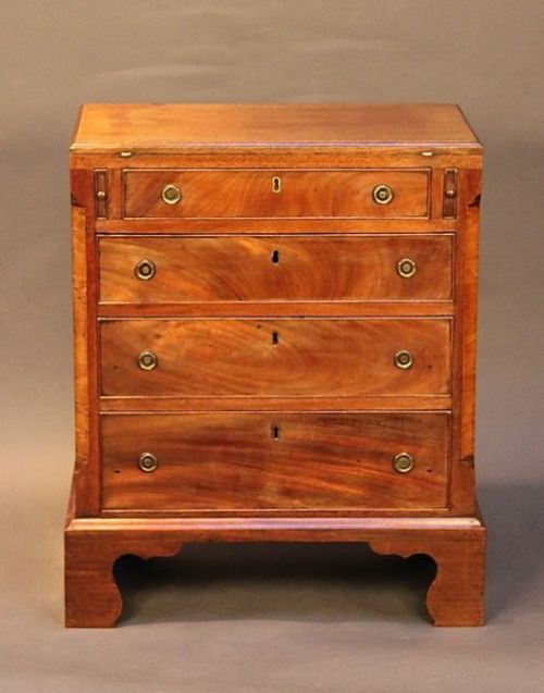 A Small 19thc. Bachelors Chest