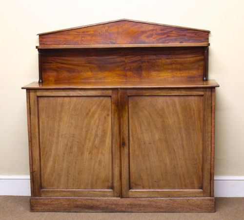 A 19thc. Mahogany Chiffonier/side Cabinet