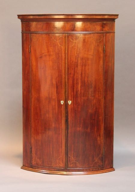 19thc. Mahogany Bow Fronted 
Corner Cupboard
