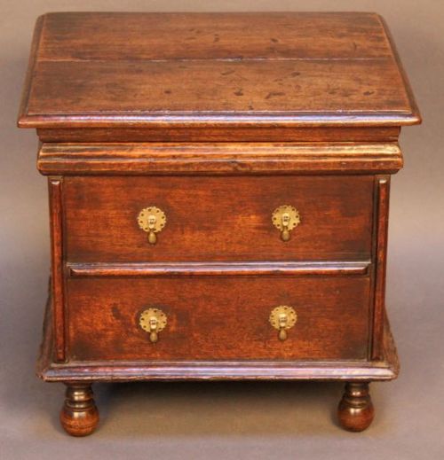 Early 18thc. Oak Close Stool