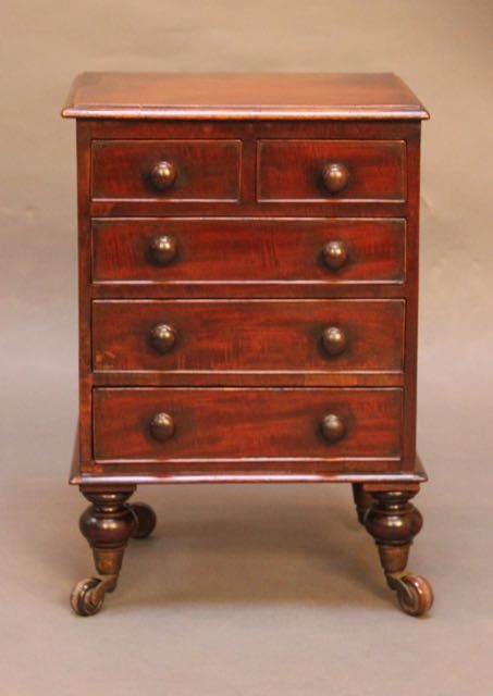 19thc. Mahogany Apprentice Piece Chest of Drawers
