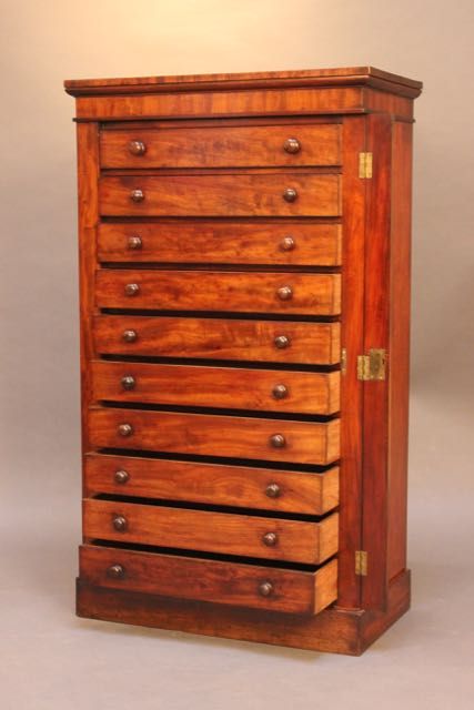 A Wonderful Gillows Wellington Chest