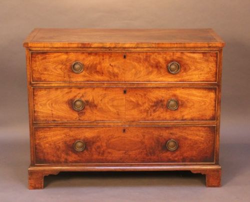 Georgian Mahogany Chest of Drawers
