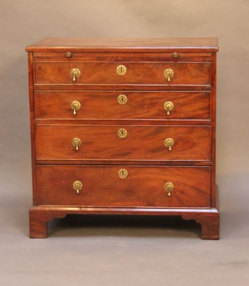 18thc. Mahogany Bachelor’s Chest