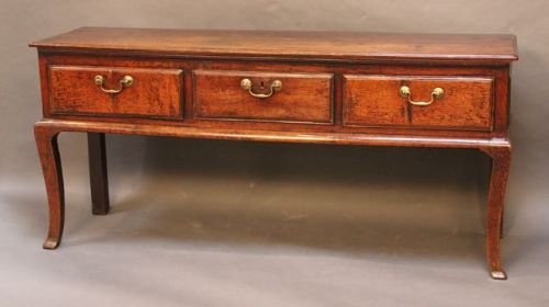 18thc. Oak Three Drawer Dresser Base