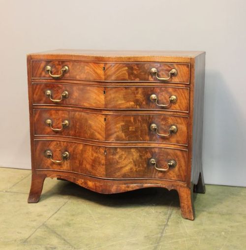 Late 18thc. Mahogany Serpentine Chest of Drawers
