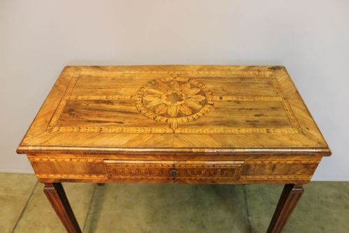 
18thc Walnut Italian Side Table