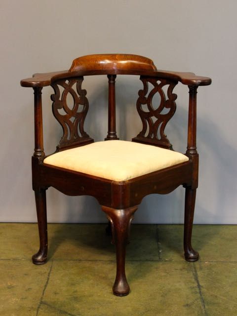 18thc Walnut Corner Chair