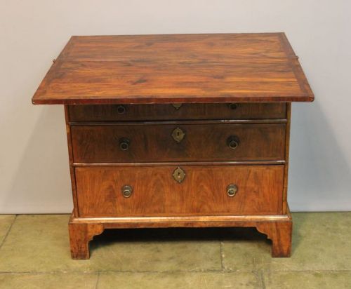fig 1. Fine Early 18thc. Walnut Bachelor’s Chest