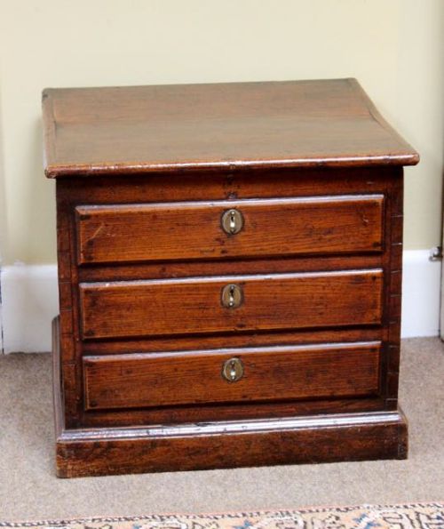 18thc. Elm Box/close Stool