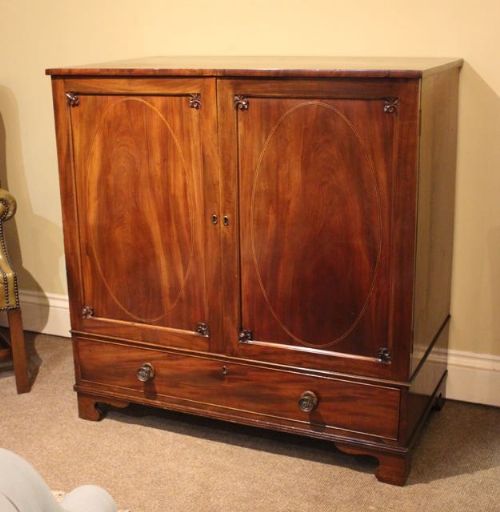 19thc. Small Mahogany Linen Press
