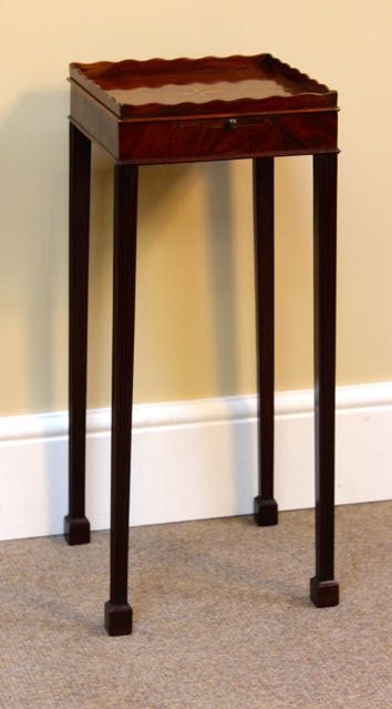 18thc Mahogany Urn Stand