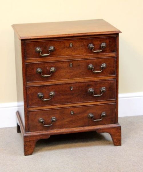 Georgian Mahogany Small Four Drawer Commode Chest