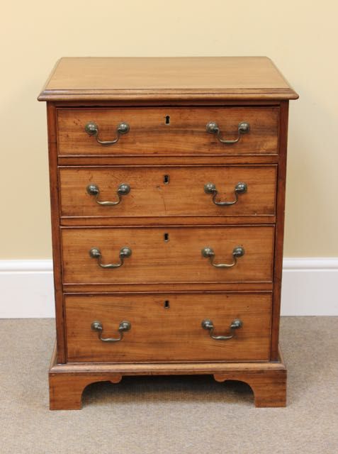 Small 19thc Mahogany Chest of Drawers